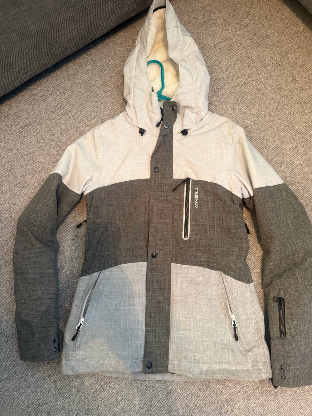 O'Neill Women's Two-Tone Gray and Light Gray Ski Jacket